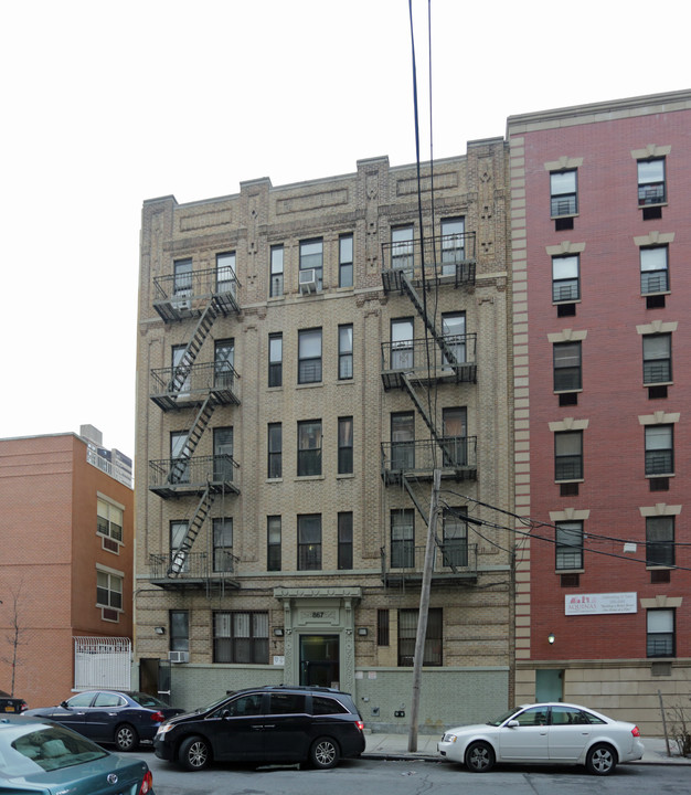 867 E 179th St in Bronx, NY - Building Photo