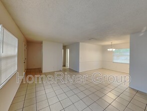 4589 Frisco Cir in Orlando, FL - Building Photo - Building Photo