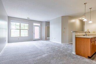 The Lakes at West Chester in West Chester, OH - Foto de edificio - Interior Photo