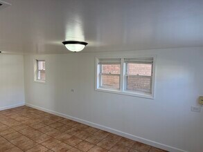 7439 W 64th St, Unit B in Summit, IL - Building Photo - Building Photo