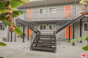 4309 W Adams Blvd in Los Angeles, CA - Building Photo