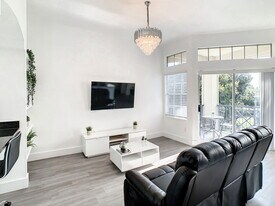 7240 Westpointe Blvd in Orlando, FL - Building Photo