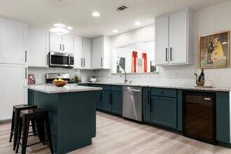 5313 Wellington Dr in Austin, TX - Building Photo - Building Photo