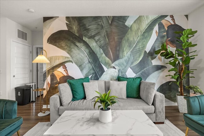 property at 1231 E Plant St