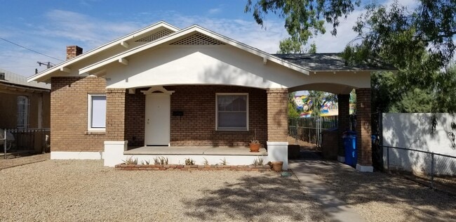 property at 918 North 8th St