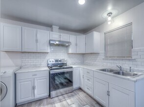 1131 S 124th E Ave in Tulsa, OK - Building Photo - Building Photo