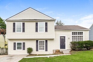 6603 Eastbriar Dr in Lithonia, GA - Building Photo