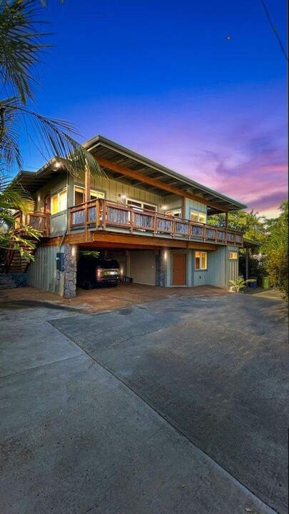 66-84 Waialua Beach Rd in Haleiwa, HI - Building Photo