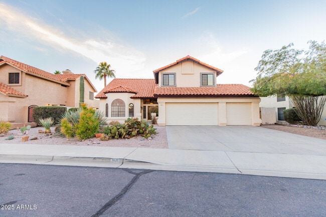 property at 6121 E Saddleback St