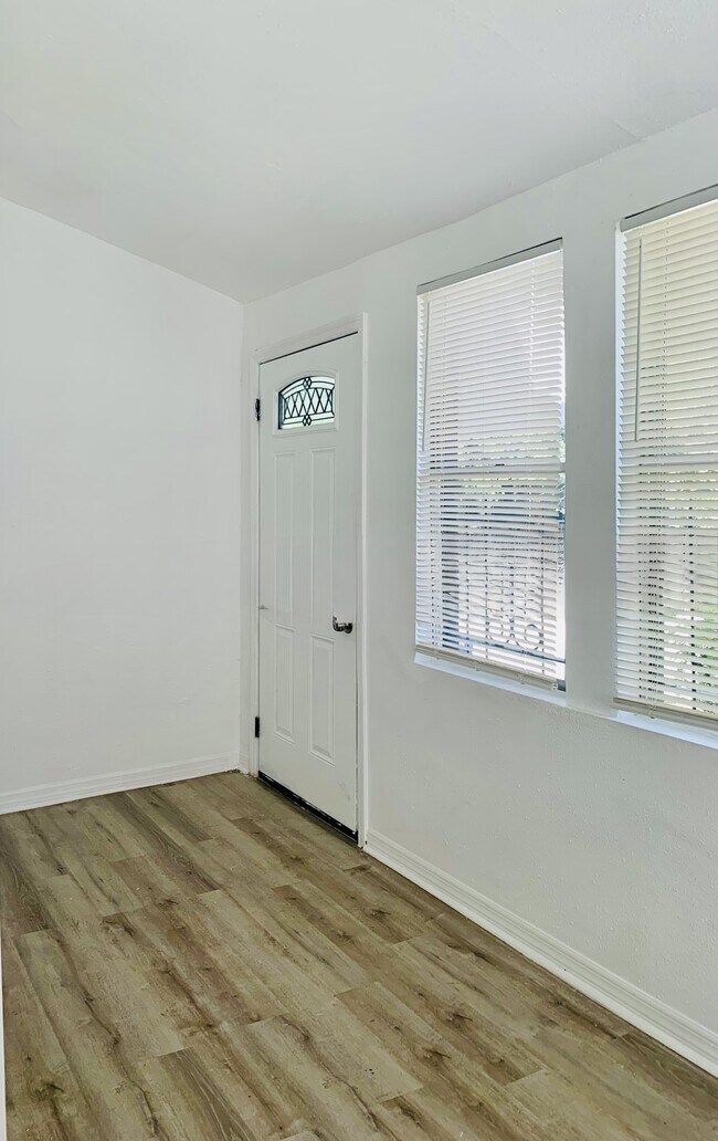 828 W 17th St in Jacksonville, FL - Building Photo - Building Photo