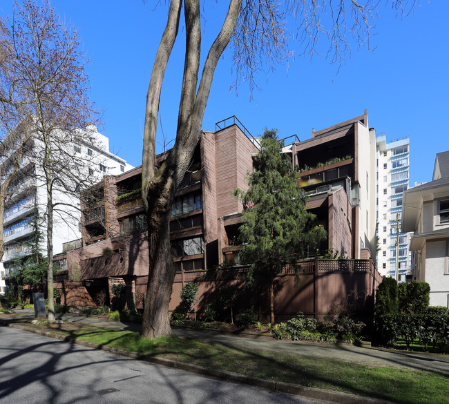 Westpark in Vancouver, BC - Building Photo - Building Photo