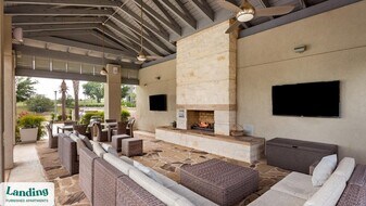 4300 Cromwell Dr in Kyle, TX - Building Photo