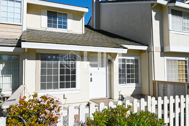 34739 Beret Terrace in Fremont, CA - Foto de edificio - Building Photo