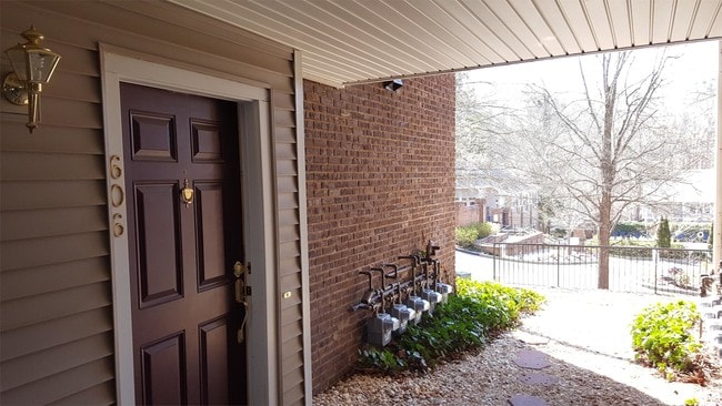 property at 606 Barrington Hills Dr