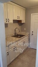 821 Stanwick Rd in Jacksonville, FL - Building Photo - Building Photo