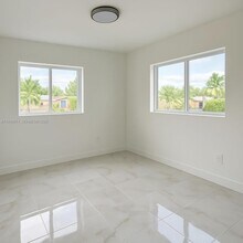 11865 SW 186th St in Miami, FL - Building Photo - Building Photo