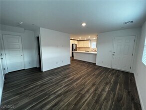 10779 Purdy Ct in Las Vegas, NV - Building Photo - Building Photo