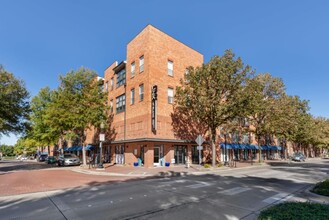 Link at Plano in Plano, TX - Building Photo - Building Photo