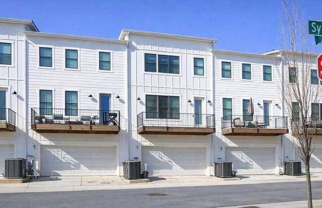 property at 2475 Sycamore Rd NW