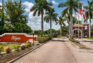 Itopia Condos in St. Petersburg, FL - Building Photo - Building Photo