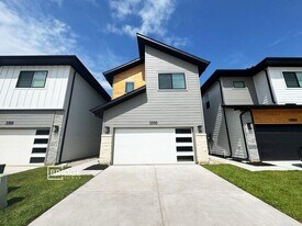 33155 Oak Hts Pl in Magnolia, TX - Building Photo