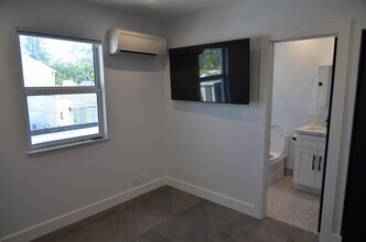 3808 S Olive Ave, Unit 3808 in West Palm Beach, FL - Foto de edificio - Building Photo