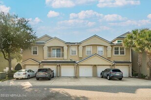7064 Deer Lodge Cir in Jacksonville, FL - Building Photo