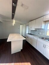 211 Alton Ln in Ennis, TX - Building Photo - Building Photo