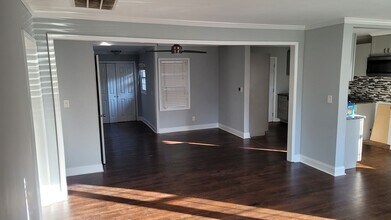 1327 Richland Rd SW in Atlanta, GA - Building Photo - Building Photo