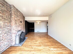 606 W Surf St in Chicago, IL - Building Photo - Building Photo
