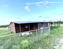 680 County Rd 375 in Jarrell, TX - Building Photo - Building Photo