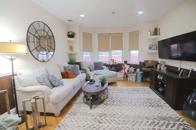 915 Madison St-Unit -3C in Hoboken, NJ - Building Photo - Building Photo