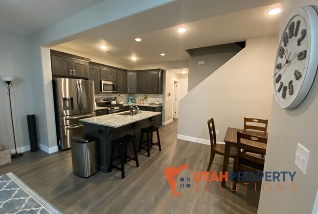 12272 S Macdill Ct in Herriman, UT - Building Photo - Building Photo