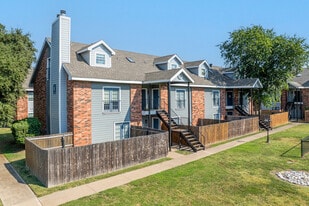 Emory on Grand in Waxahachie, TX - Building Photo