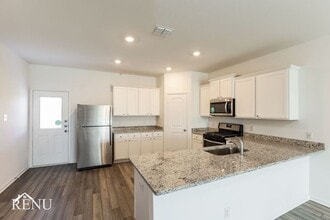 10823 Juliette Pass in Converse, TX - Foto de edificio - Building Photo