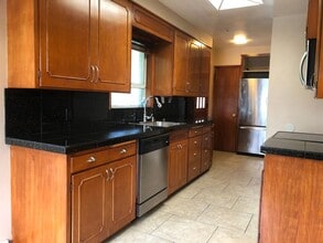 406 NE 80th St in Seattle, WA - Building Photo - Building Photo