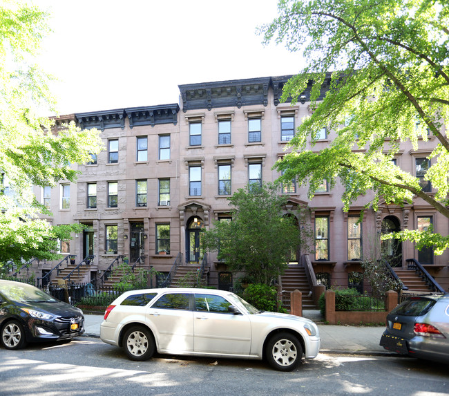 375 Union St in Brooklyn, NY - Foto de edificio - Building Photo