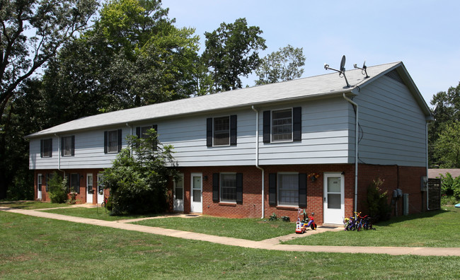 Chappell Townhomes in Raleigh, NC - Building Photo - Building Photo