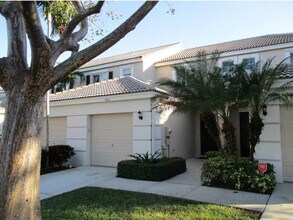 4616 Palmbrooke Cir in West Palm Beach, FL - Foto de edificio - Building Photo