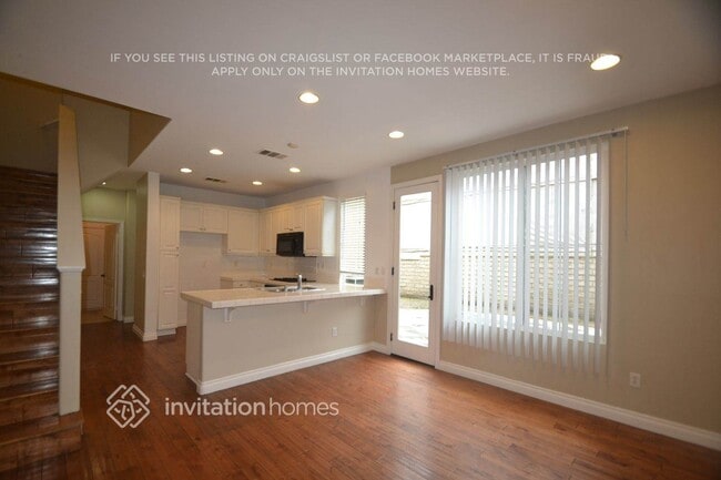 9167 S Cullen Wy in Inglewood, CA - Building Photo - Building Photo