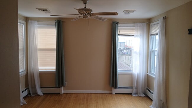 8518 4th Ave, Unit 2nd floor in North Bergen, NJ - Building Photo - Building Photo