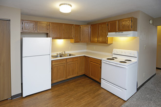 Southern Manor Apartments in Grand Forks, ND - Building Photo - Interior Photo