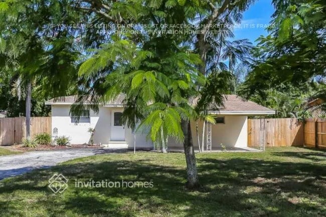 908 Belmont Dr in West Palm Beach, FL - Building Photo - Building Photo
