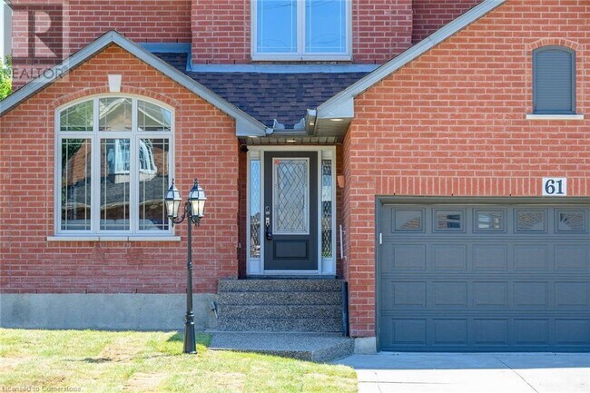 61 Hawkswood Trail in Hamilton, ON - Building Photo - Building Photo