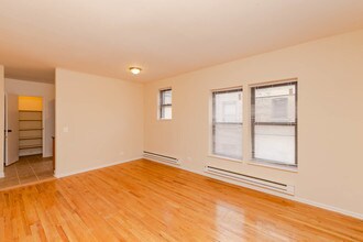 1714 W Jonquil Terrace-Unit -1714-3D in Chicago, IL - Building Photo - Building Photo