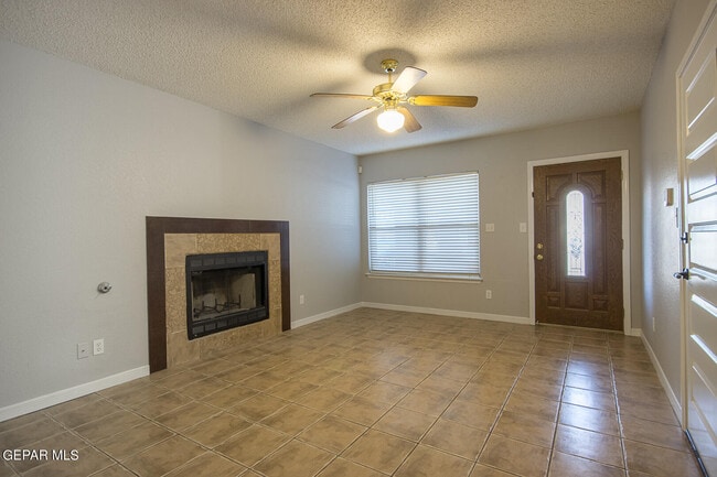 3311 Catherine Ann Dr in El Paso, TX - Building Photo - Building Photo