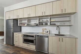 The Astir Callowhill in Philadelphia, PA - Foto de edificio - Building Photo