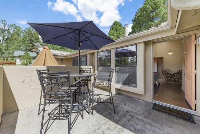 property at 101 Racquet Dr