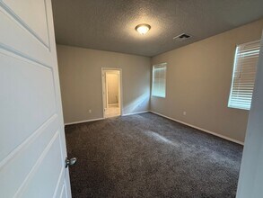 4874 Sandia Peak Rd NE in Rio Rancho, NM - Building Photo - Building Photo