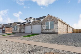 1324 E 96th St in Odessa, TX - Building Photo